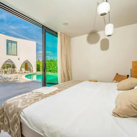 Villa Jerry's Palace - Modern Close To The *