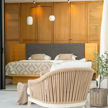 Jerry's Palace - Modern Close To The