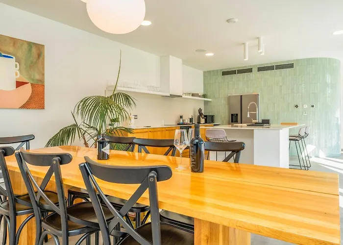 Βίλα Jerry's Palace - Modern Close To The Srima