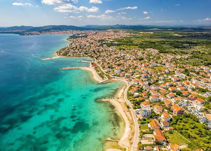 Jerry's Palace - Modern Close To The * Srima